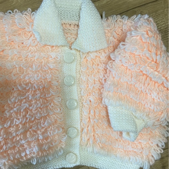 Cute Peach Loop Hand knit Sweater Cardigan Kid Baby Toddler 18-24 Mo - Picture 2 of 8